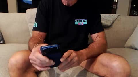 Snapshot of luv_missle chatting on April 2, 2026, 6:22 am luv_missle online show from April 2, 2026, 6:22 am