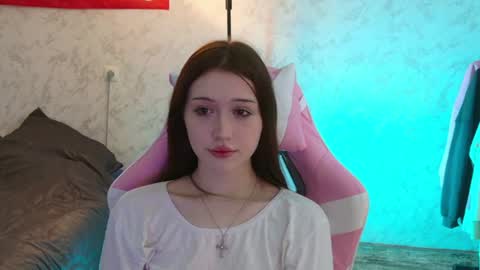 luvellina online show from July 1, 2026, 8:27 am