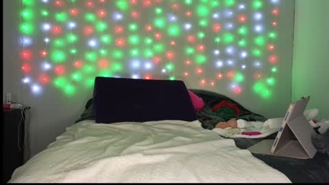 Shauna online show from December 26, 2024, 5:58 am