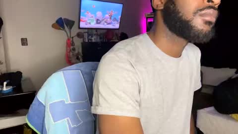 luverboi online show from December 3, 2024, 3:41 am