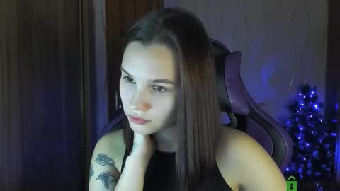 Snapshot of luvmeeow chatting on December 1, 2024, 10:21 pm Ann online show from December 1, 2024, 10:21 pm