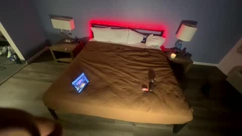 luvvlee online show from April 2, 2026, 8:23 am