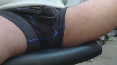 luvvslutss22 online show from April 21, 2026, 5:58 am