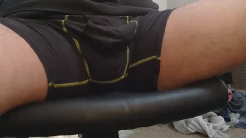 luvvslutss22 online show from April 22, 2026, 6:05 am