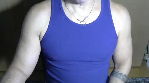 Snapshot of luvzjerkingoff chatting on February 14, 2025, 1:02 am luvzjerkingoff online show from February 14, 2025, 1:02 am