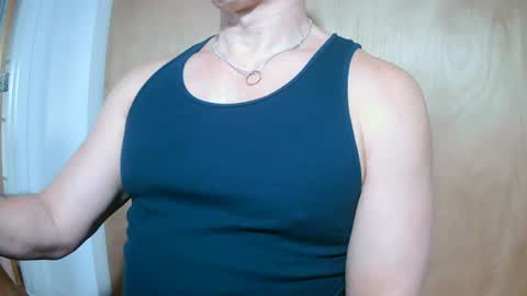 Snapshot of luvzjerkingoff chatting on February 27, 2025, 3:05 pm luvzjerkingoff online show from February 27, 2025, 3:05 pm