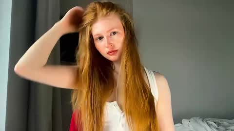 Snapshot of lux_angel chatting on May 29, 2026, 12:41 am lux_angel online show from May 29, 2026, 12:41 am