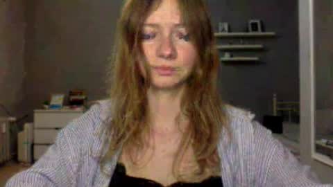 Snapshot of lux_millie chatting on February 12, 2026, 11:11 pm Millie online show from February 12, 2026, 11:11 pm