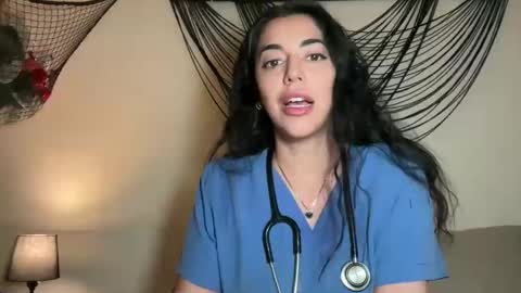 luxcher22 online show from November 5, 2025, 4:23 am