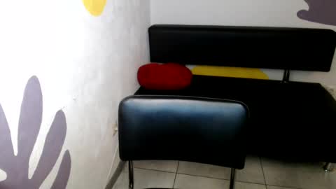 Snapshot of luxdonna chatting on July 12, 2026, 6:43 pm Donna online show from July 12, 2026, 6:43 pm