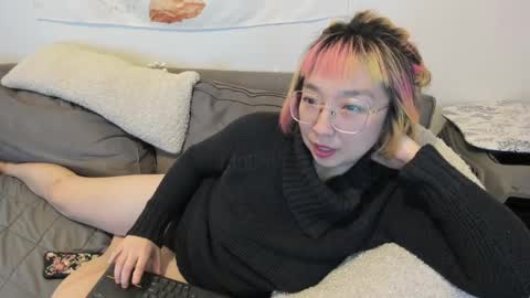 Snapshot of luxgray chatting on December 14, 2024, 1:28 am LuxGray online show from December 14, 2024, 1:28 am