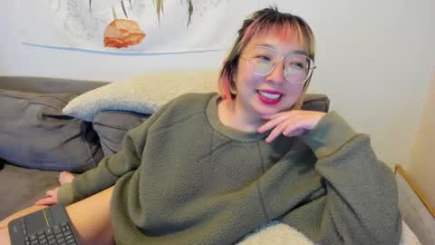 Snapshot of luxgray chatting on February 9, 2025, 12:39 am LuxGray online show from February 9, 2025, 12:39 am