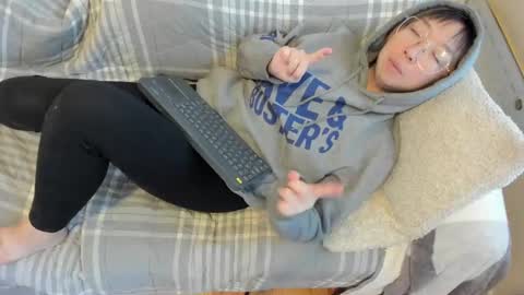 Snapshot of luxgray chatting on October 17, 2025, 9:50 pm LuxGray online show from October 17, 2025, 9:50 pm