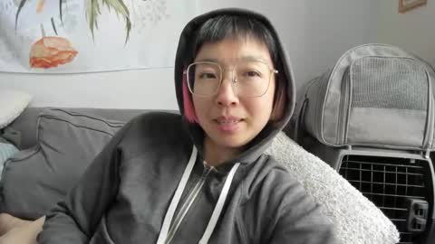 Snapshot of luxgray chatting on December 21, 2025, 5:42 pm LuxGray online show from December 21, 2025, 5:42 pm