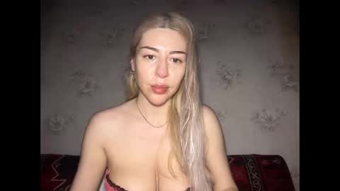 Snapshot of luxsonyastar chatting on May 21, 2026, 12:12 pm LuxSonyaStar online show from May 21, 2026, 12:12 pm