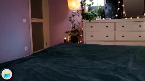 LuxureArt online show from February 17, 2025, 10:47 pm