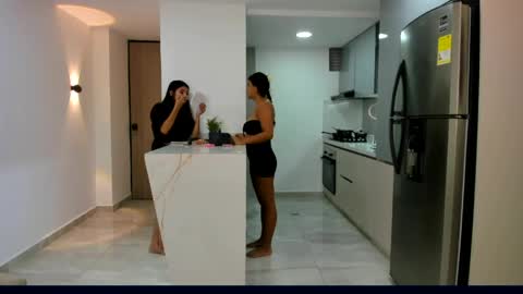 Snapshot of luxury_pleasure_ii chatting on April 29, 2026, 4:05 am luxury_pleasure_ii online show from April 29, 2026, 4:05 am