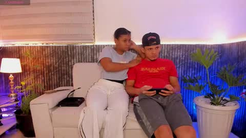 Kitty  18 year  Sara 18 year online show from February 25, 2026, 6:39 pm