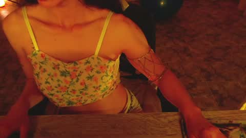 Liss online show from April 17, 2026, 4:37 am