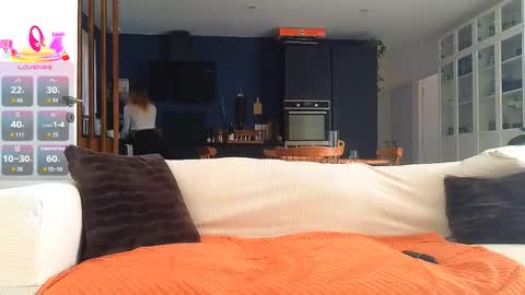 Luxymin online show from September 29, 2025, 7:02 am