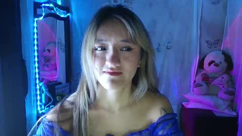 Call me Lia  online show from September 22, 2025, 10:01 pm