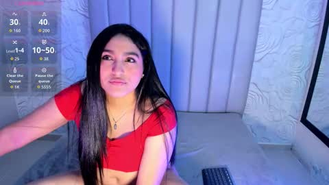 LYA DUBOIS  online show from February 25, 2026, 1:43 pm