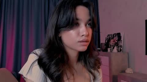 Snapshot of lyanna_tale chatting on October 16, 2025, 8:32 pm Lyanna online show from October 16, 2025, 8:32 pm