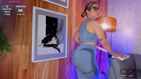 Snapshot of lyannaa_vega chatting on September 28, 2025, 11:26 am Lyana online show from September 28, 2025, 11:26 am