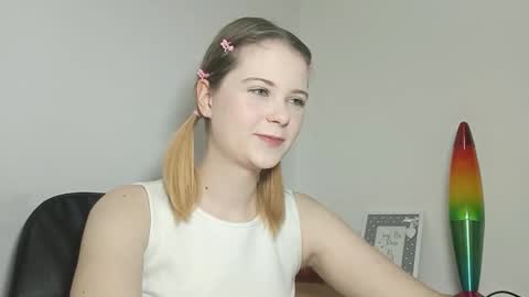 Snapshot of lydiasunny chatting on September 21, 2025, 6:09 pm Lydia online show from September 21, 2025, 6:09 pm