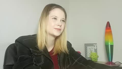 Snapshot of lydiasunny chatting on October 13, 2025, 6:08 pm Lydia online show from October 13, 2025, 6:08 pm