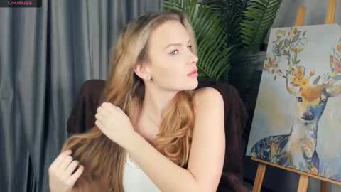 simply Eliza  online show from November 9, 2025, 7:06 am