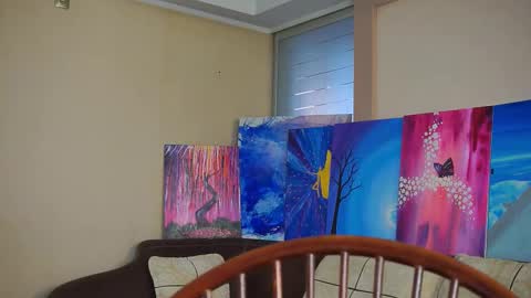 hi im Lyle online show from February 11, 2025, 6:19 am