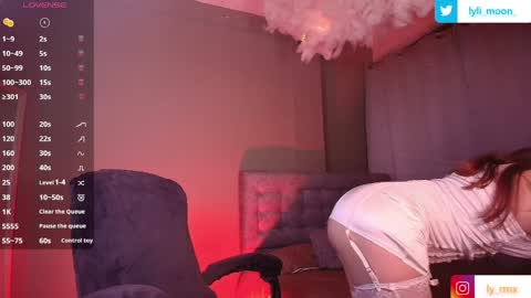 Snapshot of lylita_moon chatting on April 11, 2026, 3:55 am Littl online show from April 11, 2026, 3:55 am