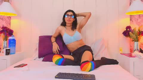 Lilith  loki online show from June 11, 2026, 12:32 am