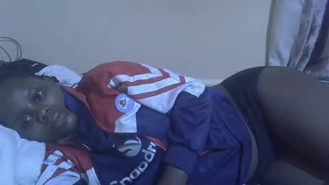 lyn_anna online show from December 17, 2025, 5:46 am