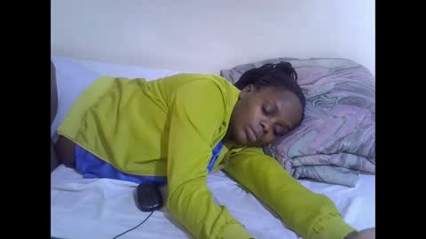 lyn_anna online show from March 29, 2026, 6:46 am