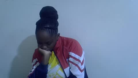 lyn_anna online show from April 3, 2026, 5:44 pm