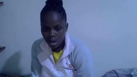 lyn_anna online show from May 15, 2026, 10:50 pm