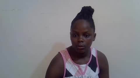 lyn_anna online show from May 26, 2026, 9:49 am