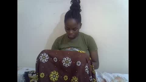 lyn_anna online show from May 30, 2026, 11:40 am