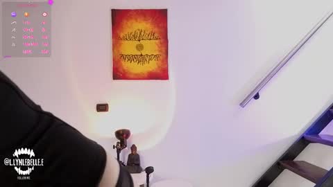 Lyn online show from September 25, 2025, 3:27 pm