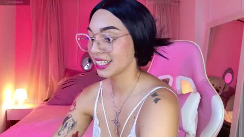 Lyna love online show from October 23, 2025, 9:13 pm