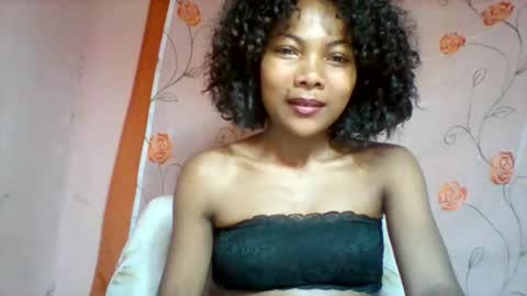 Snapshot of lyndah19 chatting on November 26, 2025, 10:44 pm lyndah19 online show from November 26, 2025, 10:44 pm