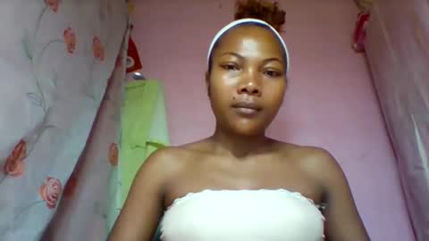 Snapshot of lyndah19 chatting on February 7, 2026, 2:21 pm lyndah19 online show from February 7, 2026, 2:21 pm