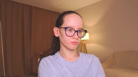 Sara online show from December 13, 2025, 8:36 pm