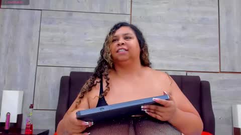 Lynn jonnes online show from March 1, 2025, 9:15 pm