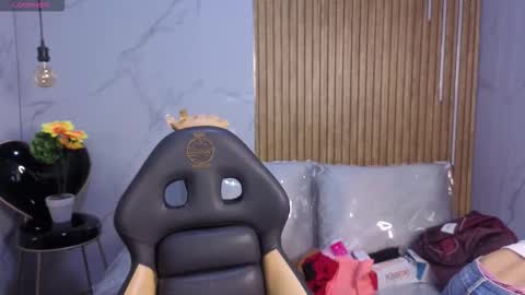 Snapshot of lynn_turner_ chatting on February 19, 2026, 12:56 pm lynn_turner_ online show from February 19, 2026, 12:56 pm