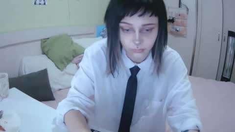 Kira online show from September 30, 2025, 11:15 am