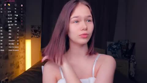 Cozy Lynns room online show from January 16, 2026, 8:07 am