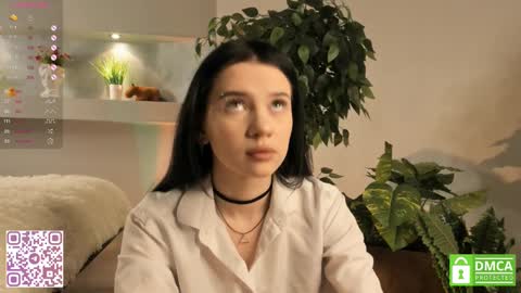 Lola online show from February 28, 2025, 6:41 pm